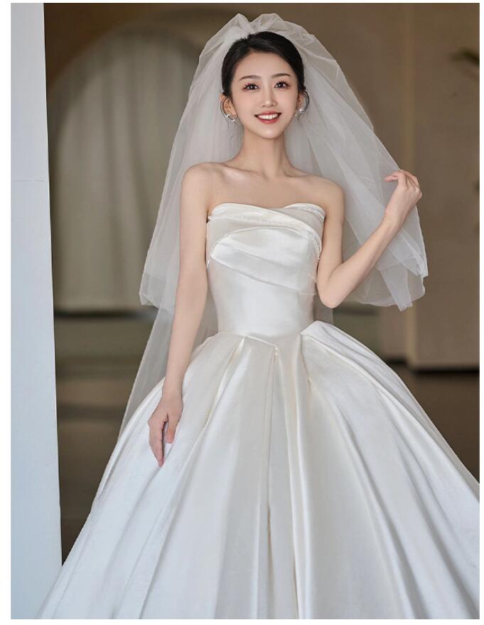 送料無料 ウェディングドレス 白 サテン 花嫁ドレス オフショルダー シンプル 高級感 結婚式 トレーンドレス ブライダル フォトイブニングドレス 韓国風 演奏会 きれいめ エレガント ロング パーティードレス 披露宴 ピアノ ワンピース コンサート ウェディング撮影 前撮り