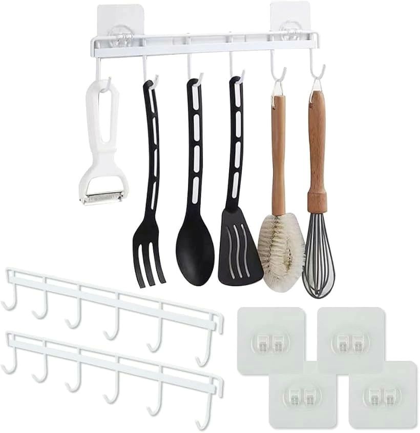 バリエーションコード : 2b92ojwuxh商品コード2b92hji4xd 商品名キッチンツールフック 壁面収納 粘着設置 6連 吊り下げ 防水 キッチン 台所 浴室 穴あけ不要 ホワイト ブランド彩食美 カラーホワイト キッチンの壁掛け収納に便利なキッチンツールフックです。毎日使う調理器具をいつでも取り出しやすいように吊るすことで、調理が捗り料理に集中できます。壁に穴を開けずに設置できる粘着フックで設置可能です。フライパン・レードル・ヘラ・泡立て器など、引き出しでは嵩張る調理器具の収納にお勧め。キッチンでの使用はもちろん、コートや帽子などの日用品を掛けるハンガーとしてや浴室でのお風呂グッズの収納としてもご使用いただけます。《設置方法》1：設置する壁を綺麗に拭き取ります。2：壁掛けフックのフィルムを剥がして壁に貼り付けます。（空気を押し出すようにしっかりと密着させてください）3：48時間ほど待ってからフックにツールフックを掛けたら完了です「セット内容」キッチンツールフックx2点　シールフックx4点　「サイズ(約)」32.5cmx6cm　シールフック：6cmx6cm　「カラー」ホワイト・ブラック　＊お好きなカラーをお選びいただけます。「材質」ステンレス鋼＊当商品は「 健康美　生活館 」のオリジナルブランド商品となります。製品の仕様やセット内容など「 健康美　生活館 」以外からご購入の場合、商品の仕様が異なる為ご注意下さい。※ 他ネットショップでも併売しているため、ご注文後に在庫切れとなる場合があります。予めご了承ください。※ 品薄または希少等の理由により、参考価格よりも高い価格で販売されている場合があります。ご注文の際には必ず販売価格をご確認ください。※ 沖縄県、離島または一部地域の場合、別途送料の負担をお願いする場合があります。予めご了承ください。※ お使いのモニタにより写真の色が実際の商品の色と異なる場合や、イメージに差異が生じることがあります。予めご了承ください。※ 商品の詳細（カラー・数量・サイズ 等）については、ページ内の商品説明をご確認のうえ、ご注文ください。※ モバイル版・スマホ版ページでは、お使いの端末によっては一部の情報が表示されないことがあります。すべての記載情報をご確認するには、PC版ページをご覧ください。