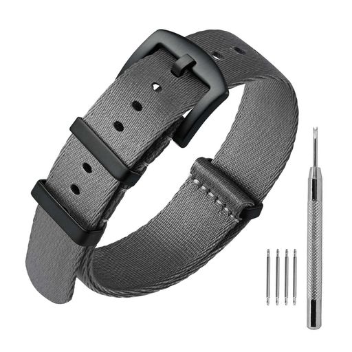 高い耐久性とスポーティーなファッショナブルさを両立させた高品質ナイロン素材を使用し、エッジや小穴の熱処理も丁寧に仕上がっており、純正ベルトに負けない装着体験を提供します。 ラグ幅(時計ラグ間の距離)18mm/20mm/22mmの腕時計やスマートウォッチに適用します。 水洗いができて、衛生的ですし、柔らかくて丈夫で腕にピッタリフィットして使い勝手抜群です。 バンド長さは全長290mmで、腕周り155mm~230mmの方に適します。 バネ棒4本及びバネ棒外しが付属しております。ベルトが届いてからすぐに交換できます。