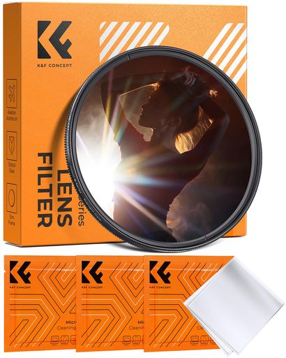 【ストリークブルー】虹色ストリークフィルターは逆光の光を入れることにより、光条が虹色になる特殊効果フィルターです。ビデオや写真をより芸術的で視覚的にするクールな効果を作り出します。外装の新旧が混在しますが、中身は同一です。 【K9光学ガラス】高光透過率と優れた色再現機能を備えたK9光学ガラスを採用し、写真の鮮明さと画質を保証します。 【調整可能】効果フィルターは回転式で調整可能なため、環境条件に対応できます。 【着脱簡単】レンズへの着脱がしやすいように、ストリークブルーフィルターの外枠にはCNC台形パターンで滑り止めのローレット加工も施されています。 【3枚入り真空包装クロス付属】付属クリーニングクロスはマイクロファイバーを採用し、レンズやレンズフィルターなどの光学機器のコーティングに損傷を与えません。