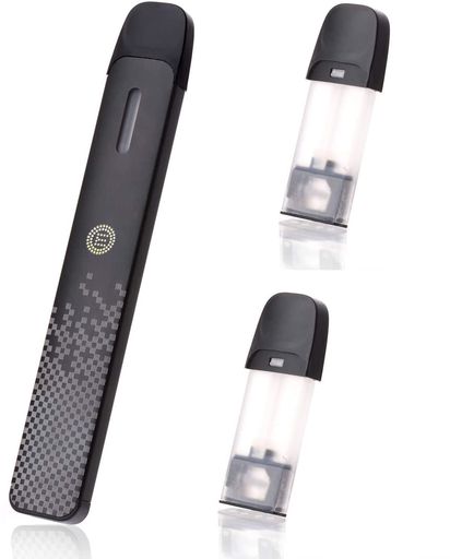 Model2互換スターターキット:Model2と互換出来電子タバコ、純正Model2の予備バッテリーとしてかなりオススメ一品!長持ちバッテリーモッド*1、カートリッジ*2。*カートリッジは付属品として含まれており、フレーバーはランダムでお届けする場合がございますので、予めご了承ください。 人気フレーバーカートリッジ:メントールはさわやかな清涼感のある香り、刺激的な風味があるのが特徴です。葡萄の様なみずみずしい味わい。後味も嫌な甘ったるさもなく上品な甘さです。 コンパクトサイズのModel2ですが、十分な蒸気(ミスト)を発生することができます、自動吸引システムでどこでもいつでもリフレッシュ! 一回フル充電で最大600回吸引可能!1回あたりの吸引回数や時間などの制限なし、かなり便利! 植物からエキスを抽出した天然成分から作られたリキッド、ノンニコチン・タール・色素0。Model2交換性あり。