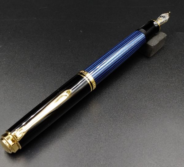 ペリカンのスーベレーン Pelikan ペリカン スーベレーン M600 ブルーストライプ Blue stripe ロジウム装飾14金ペン先 万年筆