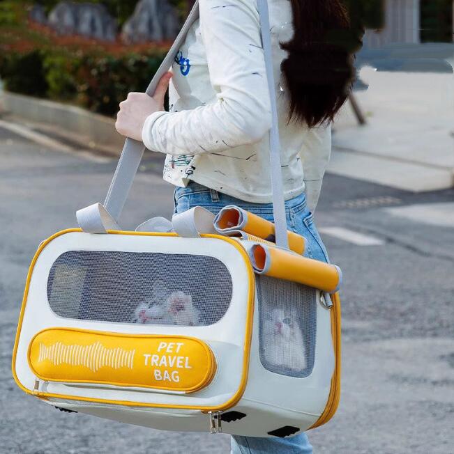 犬 猫 ペット 抱っこ リュック キャリーバッグ かばん 外出用 散歩 旅行 小型犬 ポータブル 車載箱 大容量 手提げ 通気性 オールシーズン 商品説明 素材：オックスフォード布 カラー：グリーン、ブルー、イエロー