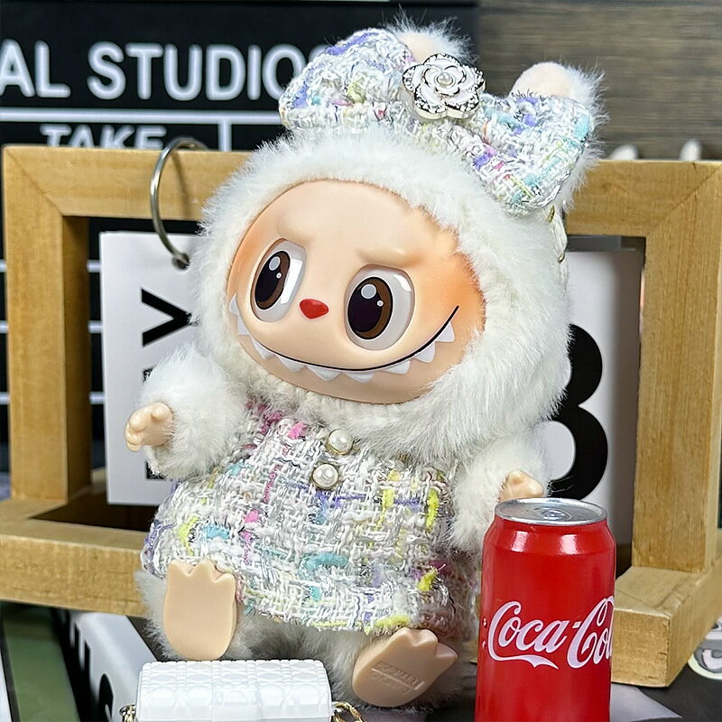 【新発売】 labubu ラブブ ぬいぐるみ服 ドレス着せ替え 服セット 着ぐるみ 17センチのサムネイル