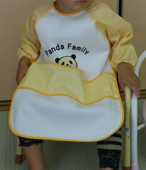 お食事エプロン 長袖 ロングタイプ（ピンク）パンダ親子柄］保育園 ベビー
