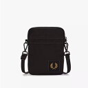 【25AW 予約】ショルダーバッグ ユニセックス フレッドペリー NYLON BADGE SMALL SIDE BAG【国内正規品】 FRED PERRY L1...