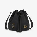 フレッドペリー サコッシュ メンズ ショルダーバッグ 巾着バッグ フレッドペリー FRED PERRY Amy Winehouse L7285 AMY MINI BUCKET BAG 【国内正規品】