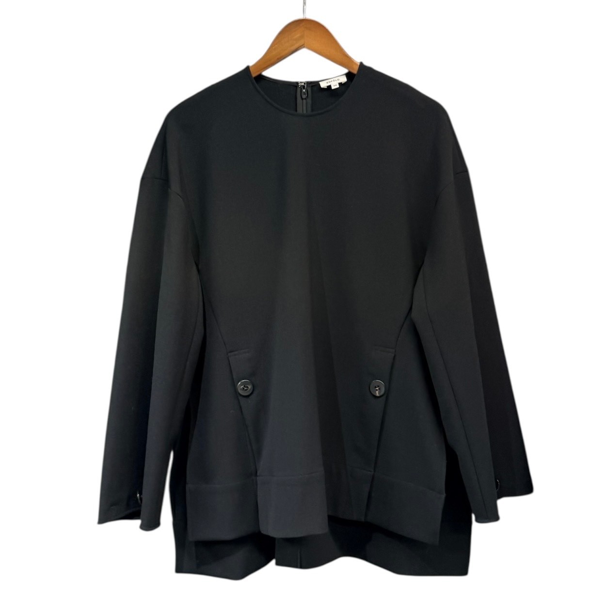 乐天商城 - ENFOLD エンフォルド 22AW ウォッシャブルスリット2Wayボタンプルオーバーカットソー 300FA230-1760 38 ブラック 15249