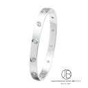 [商品ID：ca613] &nbsp;PRODUCT&nbsp;&nbsp;-&nbsp;商品名&nbsp;- BRANDブランド カルティエCARTIER MODELモデル ラブブレスレット 10Pダイヤ WG 16LOVE BRACELET REFERENCE型番 B6040716 &nbsp;DETAILS&nbsp;&nbsp;-&nbsp;商品詳細&nbsp;- フランスの名門ジュエラー「Cartier」 そのジュエリーは、創造性と卓越性に彩られ、常に斬新なスタイルを提案しながら揺るぎないスタイルを確立し、 各時代を風靡した王侯貴族やセレブたちを魅了し今なお愛され続けています。 伝説的なカップルの情熱的な愛を封じ込めたラブコレクション。 グラフィカルなビスがあしらわれたバングルは、離れがたい愛に捧げられます。 ビス部分10ヶ所にダイヤが入ったモデルです。 &nbsp;SPEC&nbsp;&nbsp;-&nbsp;商品スペック&nbsp;- 素材 ： (ゴールド：18K)ホワイトゴールド 付属品 ： メーカー純正BOXあり販売証明書あり 宝石 ： ダイヤ サイズ ： 16（内周：約15cm） ダイヤモンド：約0.96ct 種類 ： ブレスレット