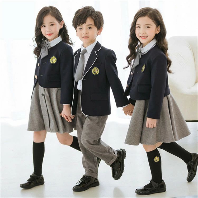 Beulah Fashionのキッズ フォーマル スーツ 入学式 卒業式 女の子 男の子 卒服 ジャケット 白シャツ ネクタイ ワンピース ワッペン 5点セット 長袖 七五三 卒園式 フォーマルスーツ オシャレ 子供服 面接 発表会 制服 初節句｜アングル2