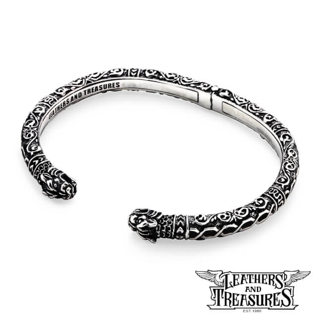 【ブラックフライデー★ポイント3倍】[公式] Leathers and Treasures レザーズアンドトレジャーズ ケルティックタイガーバングル S w/スティングレイ ブラック レザトレ