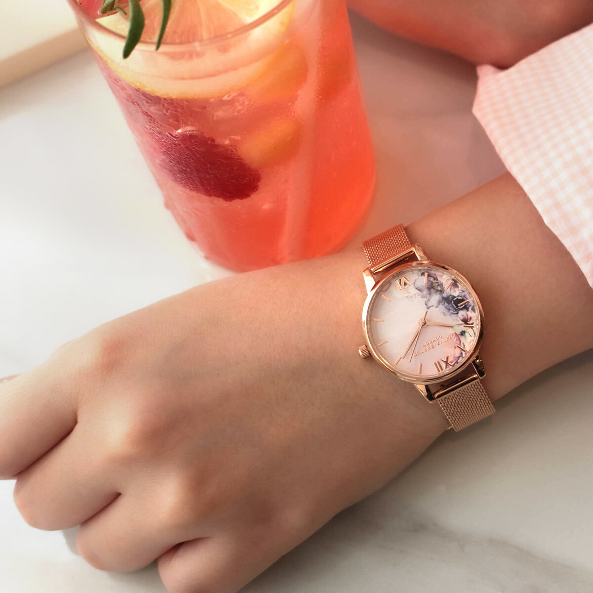 オリビア・バートン ウォーターカラーフローラルズ - ミディ ローズゴールドメッシュ レディース ウォッチ OLIVIA BURTON
