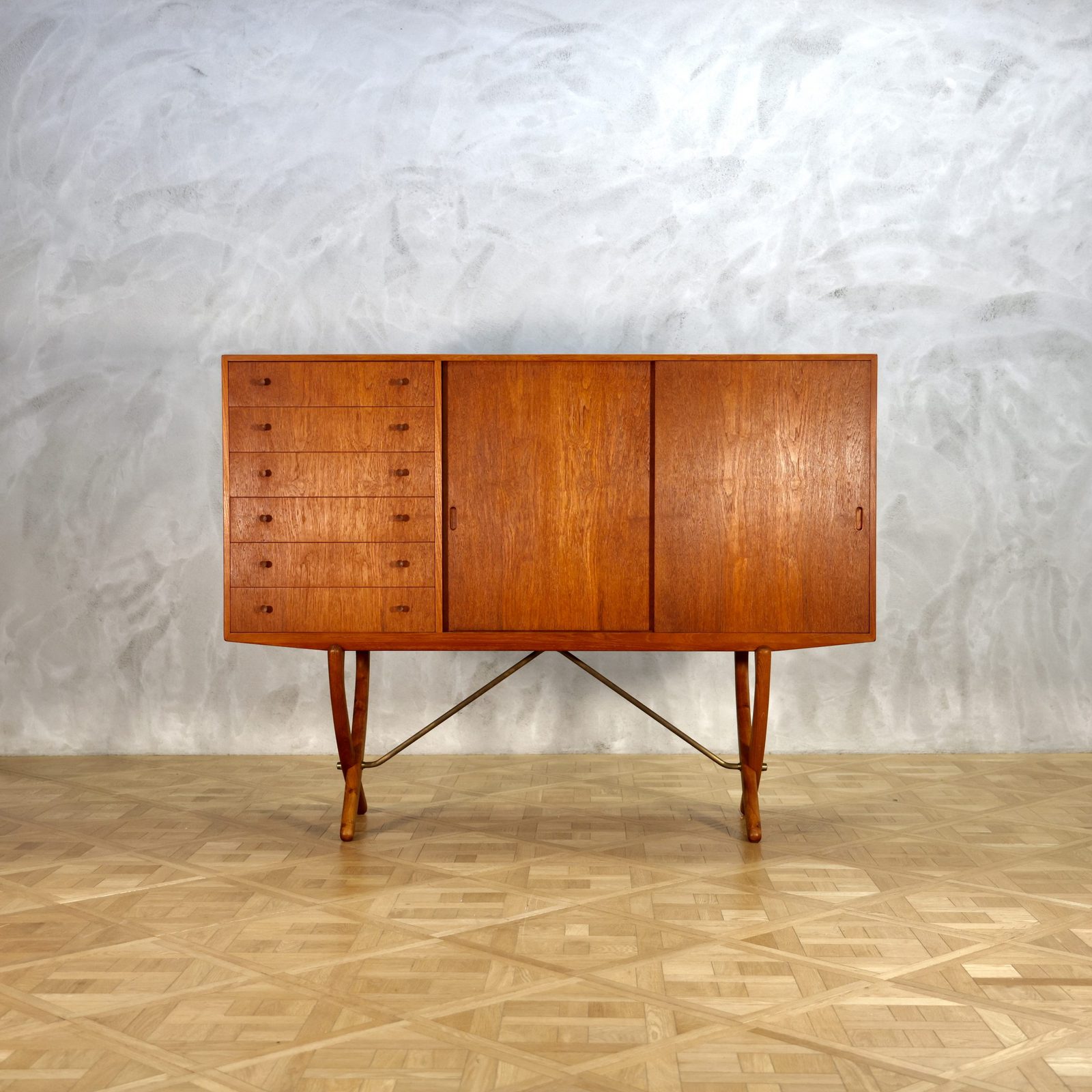 Hans J. Wegner CH 304 Sideboard