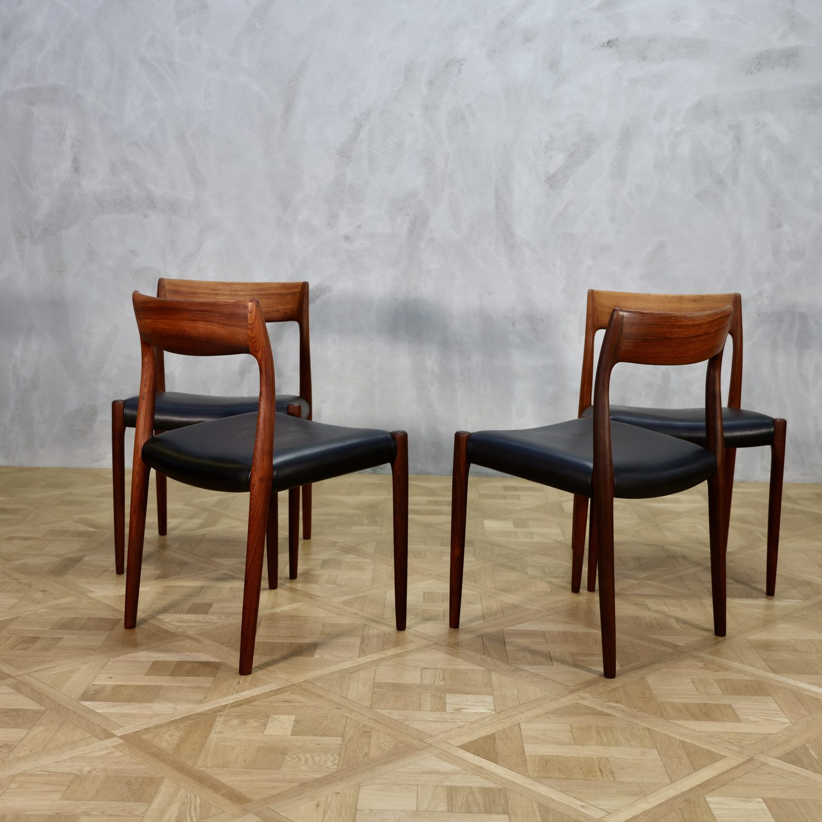 ニールス・O・モラー Model 77 ダイニングチェア ローズウッド材 1脚 J.L. Moller 北欧ヴィンテージ家具 Niels Otto Moller Model 77 Chair Rosewood｜モトファニチャー bfm-trading-10000312 moto furniture 北欧家具専門店 サンプル画像2