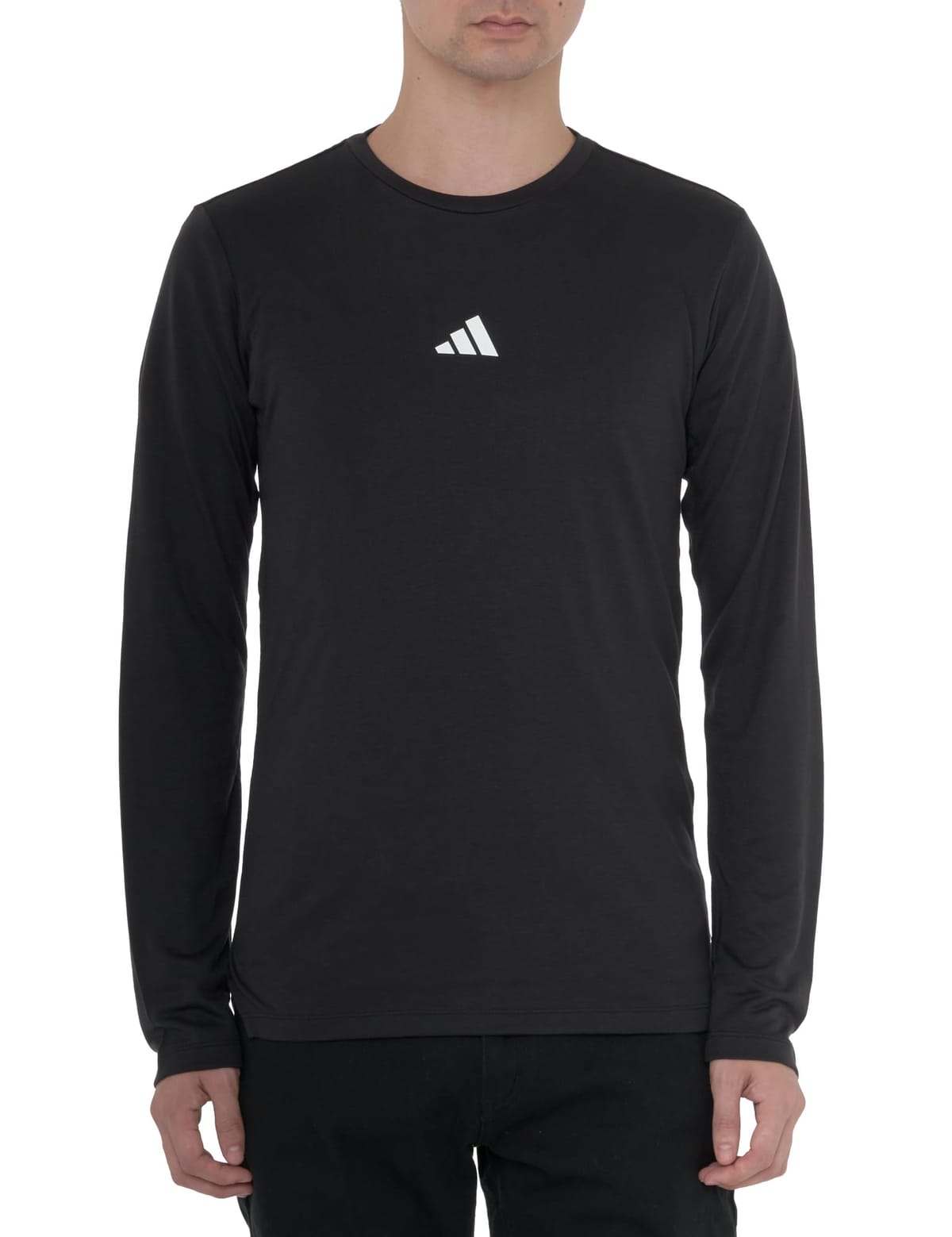 スリムフィットクルーネック再生繊維(リヨセル)70% / ポリエステル30%(シングルジャージー)AEROREADY3バーロゴ