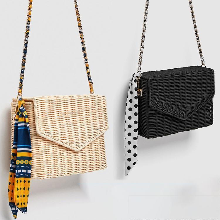 かごバッグ レディース 裏地あり 巾着付き ショルダーバッグ 斜めがけ　麦わらバッグ ピクニック 海 ビーチ 夏バッグ 麦わらバッグ 軽量 かわいい 草編みバッグ