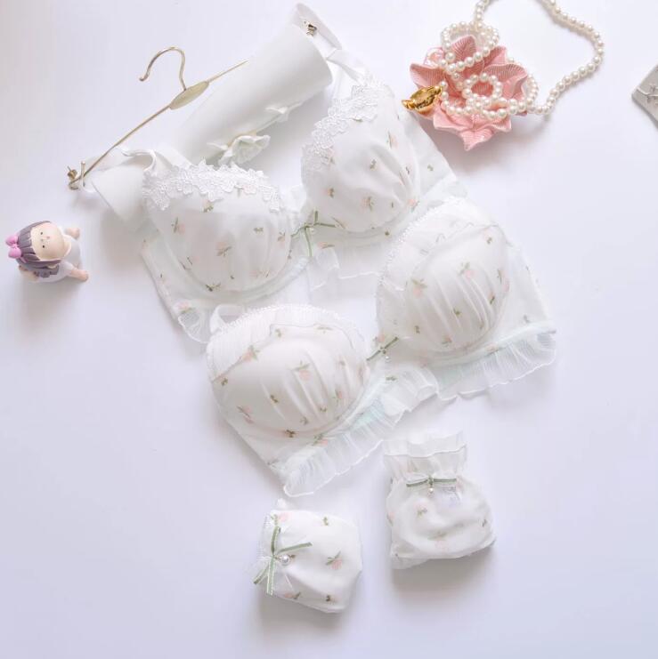 ご来店いただいて誠にありがとうございます。 ★セット内容：2点セット ★付属品：なし ★伸縮性：普通 ★厚さ：普通 ★季節：春秋夏冬 ★カラー：写真より　 ★素材：ポリエステル、その他 ★サイズ（cm）： 70A 70B 70C 70D 75A 75B 75C 75D 80A 80B 80C 80D 80E 85B 85C 85D 85E 90B 90C 90D 90E 【ご注意】 ★実際に測ったサイズですので、採寸方法により、±2cm誤差が有る場合がございます。 ★商品画像はご覧になるモニターなどの環境によって若干の誤差があります。 ★発送上の状態によって商品がシワになる場合がございます。予めご了承くださいませ。 ★表記している商品以外のものはセットではございません。 ★在庫数の更新は随時行っておりますが、お買い上げいただいた商品が、品切れになってしまうこともございます。あらかじめご了承ください。★セット内容：2点セット ★付属品：なし ★伸縮性：普通 ★厚さ：普通 ★季節：春秋夏冬 ★カラー：写真より　 ★素材：ポリエステル、その他 ★サイズ（cm）： 70A 70B 70C 70D 75A 75B 75C 75D 80A 80B 80C 80D 80E 85B 85C 85D 85E 90B 90C 90D 90E 【ご注意】 ★実際に測ったサイズですので、採寸方法により、±2cm誤差が有る場合がございます。 ★商品画像はご覧になるモニターなどの環境によって若干の誤差があります。 ★発送上の状態によって商品がシワになる場合がございます。予めご了承くださいませ。 ★表記している商品以外のものはセットではございません。 ★在庫数の更新は随時行っておりますが、お買い上げいただいた商品が、品切れになってしまうこともございます。あらかじめご了承ください。