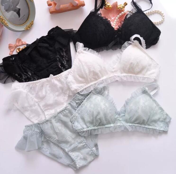 ご来店いただいて誠にありがとうございます。 ★セット内容：2点セット ★付属品：なし ★伸縮性：普通 ★厚さ：普通 ★季節：春秋夏冬 ★カラー：写真より　 ★素材：ポリエステル、その他 ★サイズ（cm）： 70A 70B 70C 70D 75A 75B 75C 75D 80A 80B 80C 80D 80E 85B 85C 85D 85E 90B 90C 90D 90E 【ご注意】 ★実際に測ったサイズですので、採寸方法により、±2cm誤差が有る場合がございます。 ★商品画像はご覧になるモニターなどの環境によって若干の誤差があります。 ★発送上の状態によって商品がシワになる場合がございます。予めご了承くださいませ。 ★表記している商品以外のものはセットではございません。 ★在庫数の更新は随時行っておりますが、お買い上げいただいた商品が、品切れになってしまうこともございます。あらかじめご了承ください。ご来店いただいて誠にありがとうございます。 ★セット内容：2点セット ★付属品：なし ★伸縮性：普通 ★厚さ：普通 ★季節：春秋夏冬 ★カラー：写真より　 ★素材：ポリエステル、その他 ★サイズ（cm）： 70A 70B 70C 70D 75A 75B 75C 75D 80A 80B 80C 80D 80E 85B 85C 85D 85E 90B 90C 90D 90E 【ご注意】 ★実際に測ったサイズですので、採寸方法により、±2cm誤差が有る場合がございます。 ★商品画像はご覧になるモニターなどの環境によって若干の誤差があります。 ★発送上の状態によって商品がシワになる場合がございます。予めご了承くださいませ。 ★表記している商品以外のものはセットではございません。 ★在庫数の更新は随時行っておりますが、お買い上げいただいた商品が、品切れになってしまうこともございます。あらかじめご了承ください。