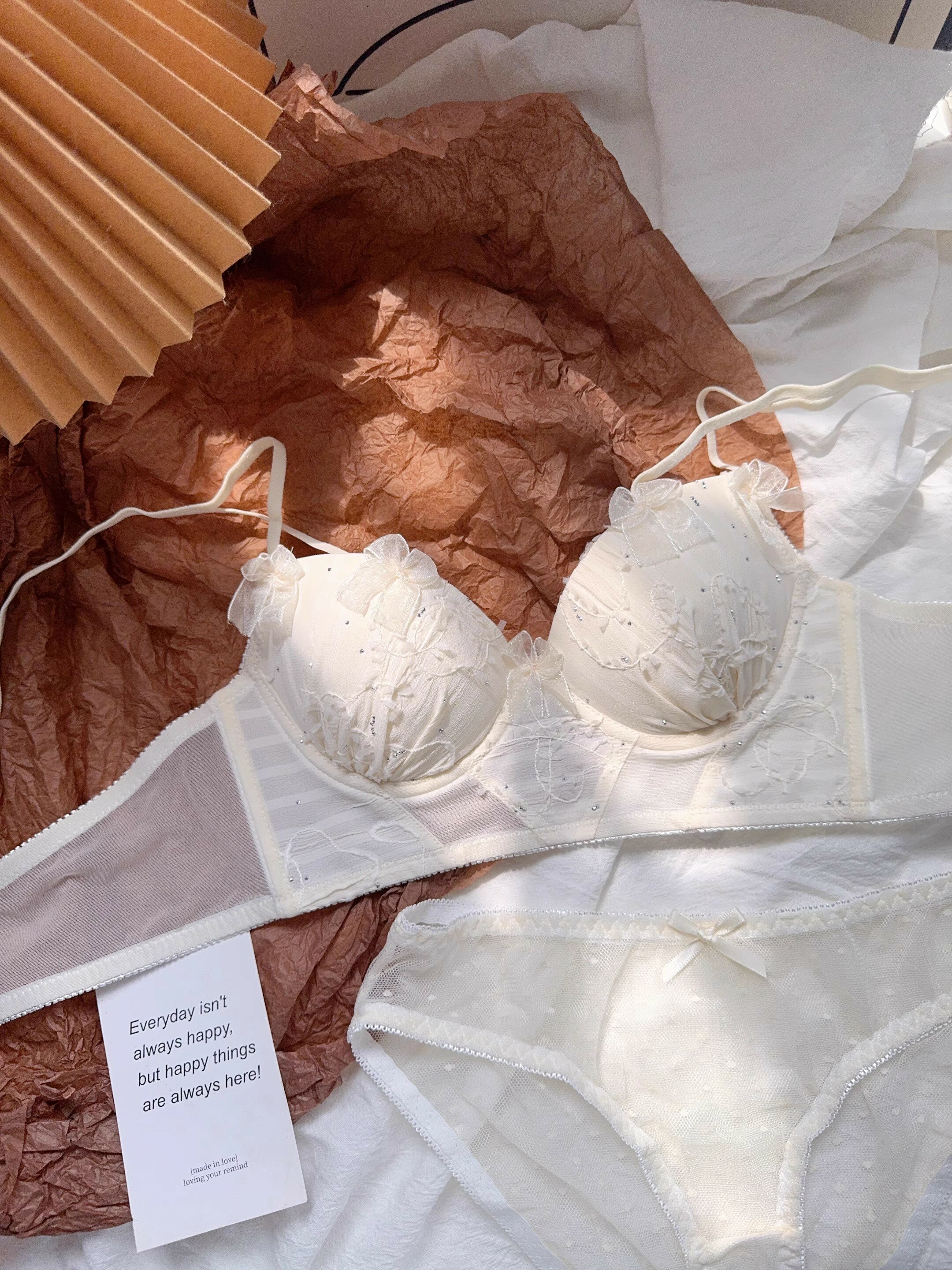 ブラジャー ランジェリー 上下セット 谷間ブラ ショーツセット レースブラセット インナー セクシー ブ..