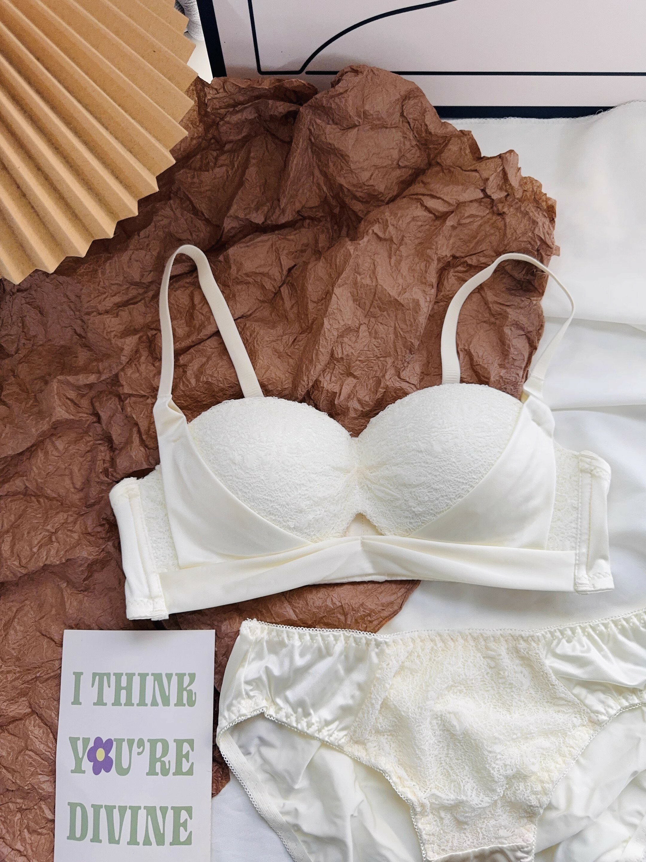 可愛い セットアップ 軽い ブラ 送料無料 ショーツ 谷間ブラ インナー ブラセット セクシー ブラ&ショ..