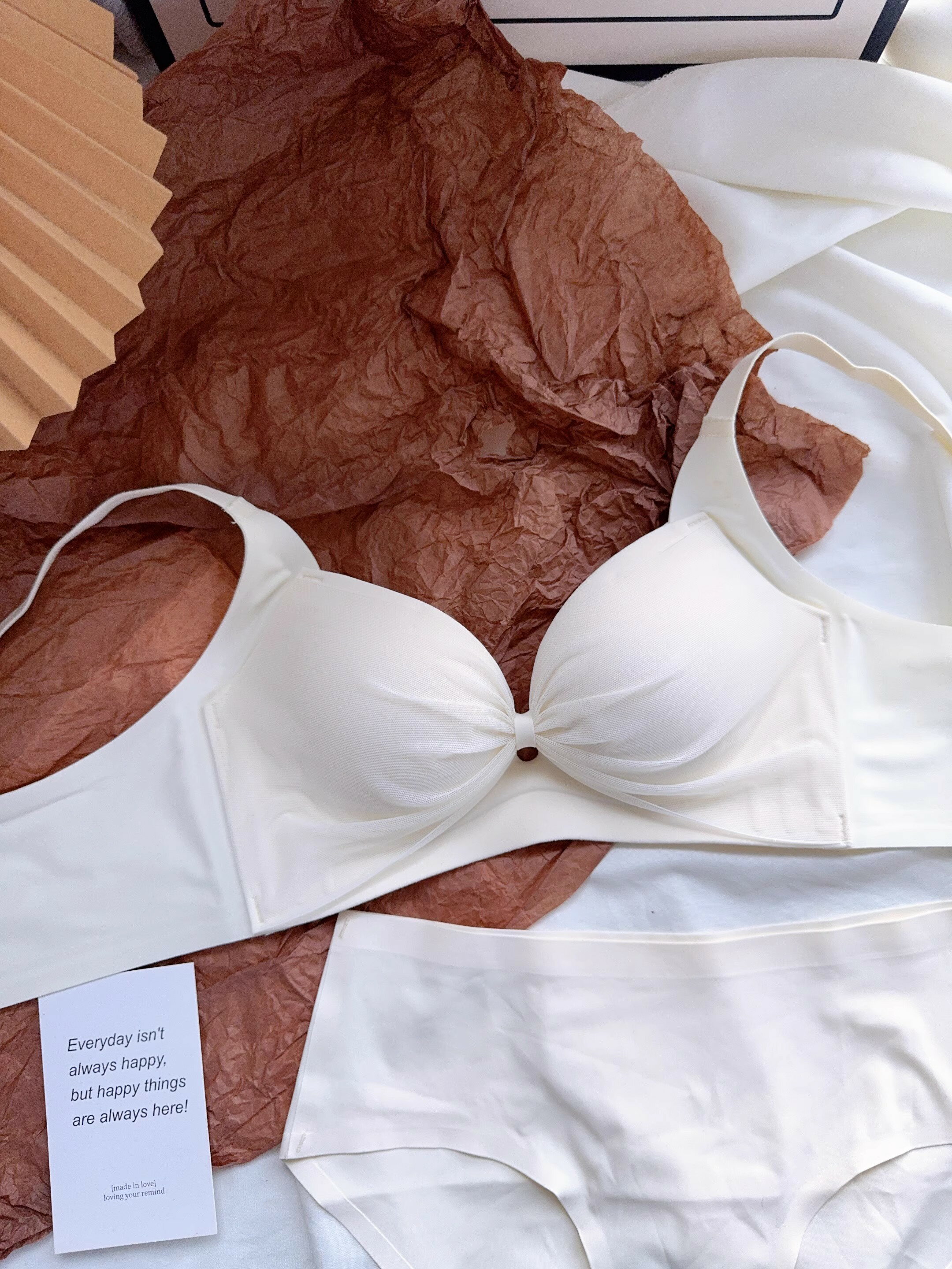 ブラ&ショーツ セット 上下セット ランジェリー 谷間ブラ インナー ショーツ セクシー ブラジャー 小胸..