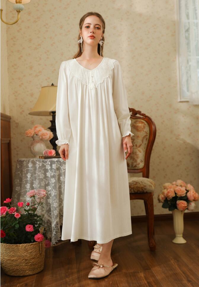 送料無料 ネグリジェ ロング 長袖ワンピース ロング丈 ルームウェア パジャマ 春 秋 冬 ルームウェア 部屋着 寝巻き かわいい フリル レース 大人用 レディース プレゼント ロング マキシ丈ワンピース寝間着 エレガント Vネック ホワイト