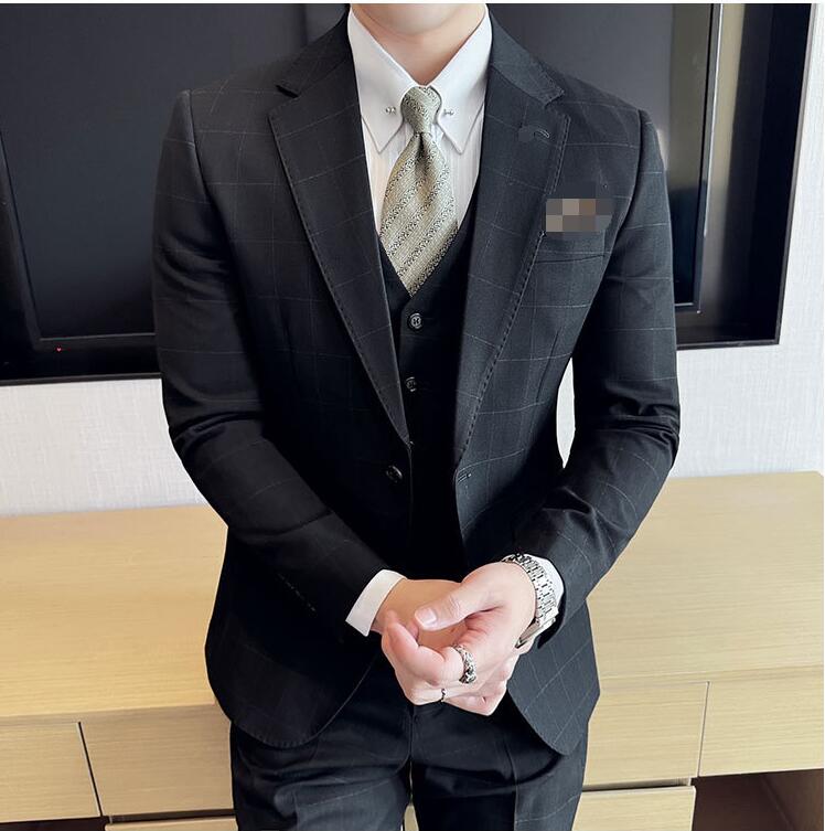送料無料セットアップ メンズスーツ 上下セット フォーマル ビジネス ダブルボダンスーツ スリム カジュアルリクルートスーツ 就活オシャレ 紳士用 ジャケット パンツ ベスト パーティー チェック柄入学式 卒業式 オールシーズン 結婚式ブラックカーキM L XL 2XL 3XL 4XL 5XL