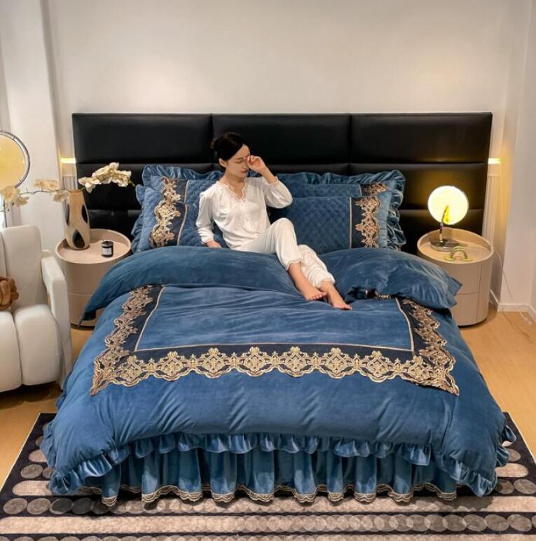 羽毛布団カバー 送料無料 宮廷風 布団カバーセット 4点セット レース刺繍 高級感 ベッドスカート マイ..