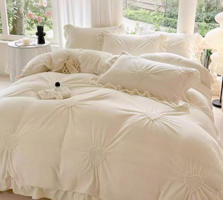 送料無料 布団カバーセット 姫系 秋冬 ふわふわ 暖かい 可愛いハート フリル ダブルサイズ ボックスシーツ/フラットシーツ 厚手 フランネル 掛け布団カバー 枕カバー 3点4点セット 寝具カバーセット あったか 防寒対策 洗える 柔らか おしゃれ 寝室コーデ 新作★激安★セール