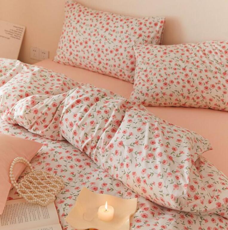 送料無料 布団カバーセット 4点セット 新作 小花柄 可愛い セミダブル ダブル 綿100% ボックスシーツ/フラットシーツ 柔らか 優しい肌触 通気 吸汗 速乾 枕カバー 布団カバーセット 抗菌防臭 掛け布団カバー 寝室コーデ 洋式・和式兼用 寝具カバーセット 新作★激安★セール