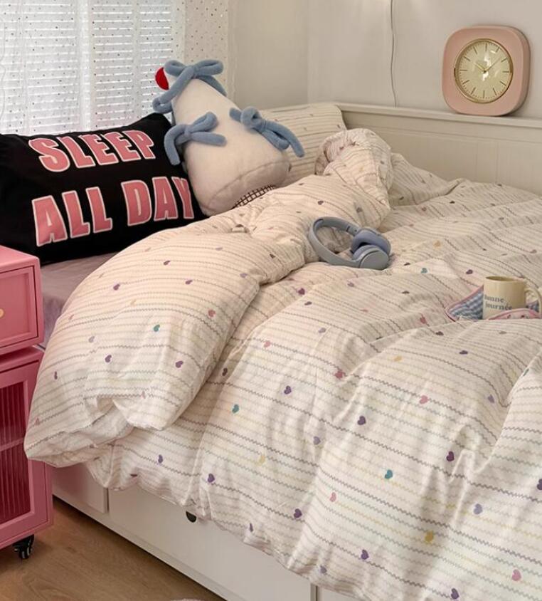 送料無料 布団カバーセット 子供 大人可愛い ハート ストライプ シングル ダブル 綿100％ 優しい肌触り ボックスシーツ/フラットシーツ 掛ふとんカバー3点セット 4点セット 柔らか 掛け布団カバー 枕カバー 寝具カバーセット ゴムバンド 洗える 四季通用★激安★セール