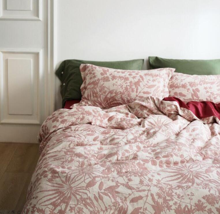 送料無料 布団カバーセット 4点セット 上質 ダブル クイーン 綿100% 高密度織り綿採用 肌触り良い 高級感 和風 春夏 布団カバー フラットシーツ 枕カバー 吸湿発散性 きれいめ 抗菌防臭 洗濯可 安心 清潔 おしゃれ 寝具カバーセット 寝室コーデ 新作 激安★セール