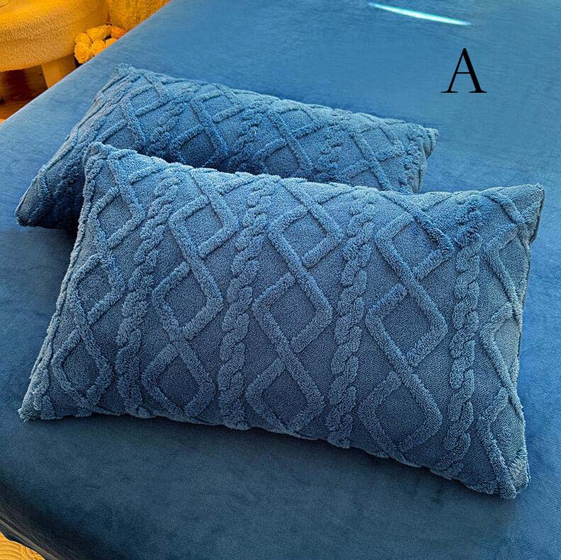 送料無料 枕カバー フランネル 寝具 枕カバー ふわふわ あったか おすすめ 冬用 厚手 おしゃれ 無地 秋冬 寝具 インテリア 韓国風 もこもこ 可愛い 暖かい 保温 新生活 48x74cm 防寒対策 静電気防止 ギフト お誕生日 プレゼント きれいめ 肌触り 洗える 枕カバー 丸洗いOK