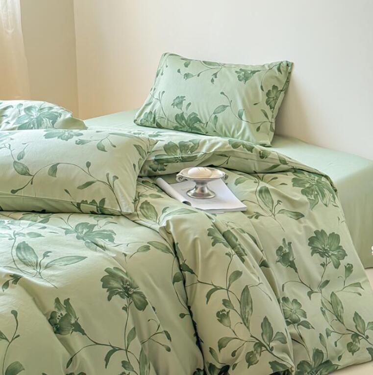 ご来店いただいて誠にありがとうございます。 ★付属品：なし ★カラー：写真より　 ★素材：ポリエステル、その他 ★サイズ（cm）： フラットシーツタイプ 1.2mサイズ用（3点セット） 1点布団カバー：155*210cm 1点フラットシーツ...