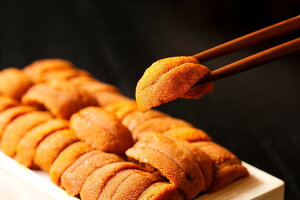 【厳選 最高級生うに250g】赤並び 木箱入り 高級すし職人御用達の世界最大規模の公設市場『豊洲市場』から直送します!!