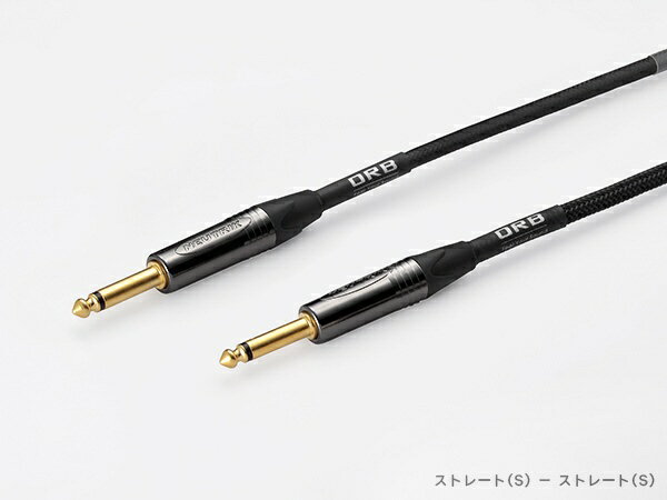 ピュアオーディオメーカーのORBより、PRO用ケーブルの登場です。端子には定評のあるノイトリック社製を使用。ガンメタリックカラーのメッキを施し、剛性アップと共に、傷がつきにくい堅牢かつ美しい外観を手に入れました。ケーブルには産業用機器用途でノウハウを得た、丈夫でノイズ対策を施したピュアオーディオグレードのJ7を採用、さらに質のよいケーブルネットをかけシャープさを増しました。半田に銀半田を使用し、ORB社内でマイスターの資格をもつ者のみが製作を行うなど、無駄の無い伝達のために一切の妥協を排除いたしました。通常モデルの「J7-Phone Pro」のほか、動きのあるステージパフォーマンス時に、ケーブルネットを踏んで滑ってしまうことを防ぐため、見えやすい楽器側にケーブルネットを残し、ルックスの良さを保ちつつ、パフォーマンスのしやすさを向上したパフォーマンス用ケーブル「for Stage Performance」、キーボードやスタジオなど、LRペアでの使用のため、2色（黒・青）のプラグ根元部のブッシングを使用した2本ペアのケーブル「Pair」、Patchケーブルなどもお選びいただけます。ORB J7-Phone Proで、より正確かつクリアな本来の音や声をご体感ください。