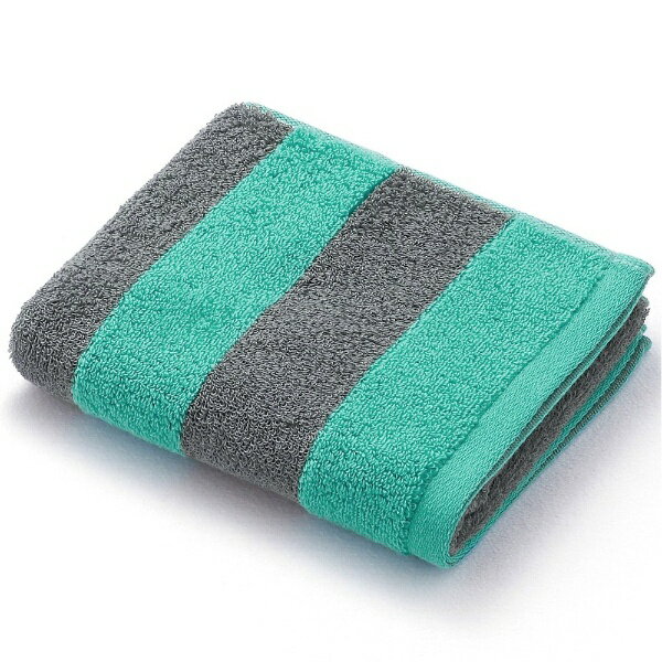 環境に配慮した素材と製法で作られた地球にやさしいタオルです。肌に触れるパイル部分や縦糸にはフルフィーコットン、緯糸にはリボーンコットンを使用し作り上げてます。規則的な太いボーダー柄がインテリアのアクセントとなる、おしゃれなデザイン。ふわふわした無撚糸で触りごごちの良いボリュームのあるタオルに仕上がっています。この商品は、不要となったタオルをリサイクルした『REBORN COTTON』をタオル生地のヨコ糸に使用しています。肌に触れるパイル糸には使用していません。●リボーンコットン ： タオル製造工程の中で出る廃材や使用済のタオルを回収し、生地をカット、梳きほぐしてわた状にした後、バージンコットンとブレンドして誕生した再生コットンです。「REBORN COTTON」は、循環経済の実現や環境保全に貢献できることが評価され、2022年グッドデザイン賞を受賞。●無撚糸：糸に撚りがないため綿そのもののふんわりやわらかい肌ざわりが特長です。【ご注意下さい】一部無撚糸を使用しているため、通常のタオルより毛羽が発生しやすくなっております。ご使用前に単独でネットに入れてお洗濯してください。●フルフィーコットン ： タオル美術館グループのスタンダード・クオリティ。タオルに求められる機能性であるソフトな風合い、優れた吸水性の環境にも人にもやさしい綿糸です。