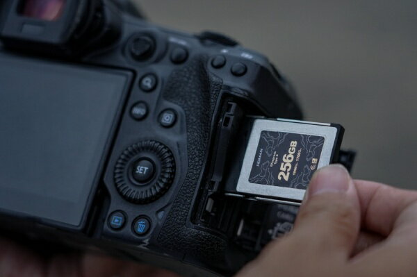 MSDU1-R MSDU1-64GR [UHS-I UHS1対応 microSDXCカード 64GB]