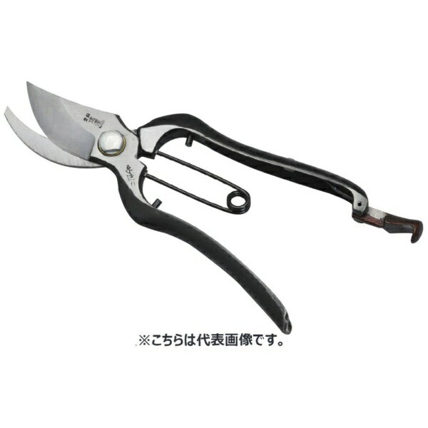 ●全長：200mm●刃長：65mm●重量：230g