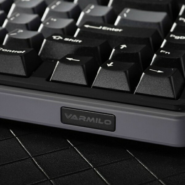 【中古】YWLiHcme T23 PRO Bluetooth対応ワイヤレスゲームパッド ワイヤレス Bluetooth ゲーム コントローラー ゲームパッド 無線コントローラー pc用ゲ