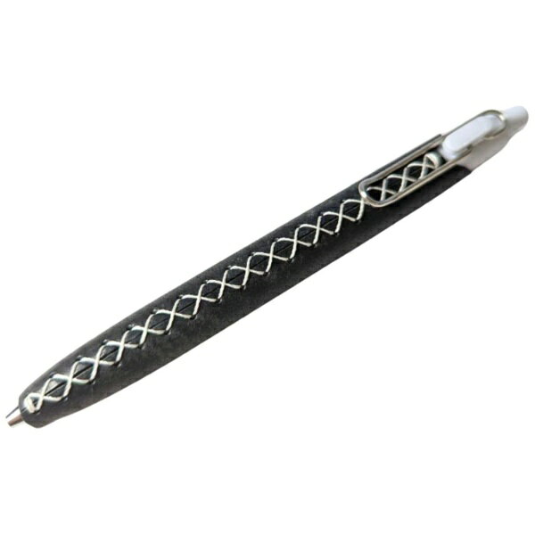 本革のペンカバーLUCE Pen Fit Dカン無タイプ。Dカン無でよりスタイリッシュ＆軽量化を実現。■見た目が可愛くて書くのが楽しみになる事ペンに挿すだけで使えます。ころんとしたフォルムが特徴でマヤレザーは8色から選べます。簡単に取り外しができるので、着せ替えも簡単！ステッチは全て手縫いでひとつひとつ作っています。■書き心地が良い事グリップは硬すぎず、柔らかすぎず、経年変化も楽しめる革が良い。マヤレザーは植物性タンニンなめし革に、十分オイルを染み込ませ、表面を毛羽立ち加工したレザーです。毛羽立ち加工により表面に加工模様が付き、マットで少しざらついた手触りを持ち、エイジングが早いことが特徴です。使えば使うほどエイジングが出てきます。毛羽立ちが落ち着き、見た目には艶が出てしっとりとした感触になります。■お手入れ方法汚れた場合は、柔らかいウエスでの乾拭きか、革用ブラシでのブラッシングをしてください。毛羽立ち加工していますので、水拭きやオイル塗布により毛羽立ちが寝てしまい、色調が変わりムラになりやすいのでご注意ください。基本的には、保湿クリームやオイル塗布は不要です。■保証期間購入より1年以内の場合に、正しい使われ方にもかかわらず故障した場合は、修理または交換致します。LUCE RINGに送る送料のみお客様ご負担でお願い致します。購入1年以上の場合は、有料での修理となります。状態によって修理の可否や修理代金が変わってきますので、お問い合わせフォームより商品の状態をお気軽にお問合せお願い致します。■LUCE Pen Fit 適合表LUCE Pen Fit は、様々なペンにFitするように設計されています。詳細は上記の「取扱説明書を見る」もしくはメーカーHPにてご確認ください。適合表に記載のないペンにつきましては、現在のところ未調査となっております。そのため、特定のペンの対応可否に関するお問い合わせにはお答えいたしかねます。恐れ入りますが、何卒ご了承くださいますようお願いいたします。■製品についてご一読くださいLUCE RINGの製品は、全て本革・ハンドメイドで制作しており個体差がございます。一点物の個性としてお楽しみ頂ければ幸いです。万が一、気になることがございましたら、お気軽にLUCE RINGお問い合わせフォームよりご連絡くださいませ。・天然皮革の特性として、牛が生きていたときにできたキズやシワをそのまま生かしております。一方で、生産過程で新たに付いたキズにつきましては、出荷前の検品にて除外しております。・一枚の革の中には色ムラがあるため、商品写真と実際の商品の色合いが多少異なる場合があります。・ミシンの縫い目の横に跡がつく場合があります。・マヤレザーやマルゴーレザーに見られる白い斑点は、スクラッチ加工(やすりで表面を削る加工)によるものです。・縫製の糸端は焼き留め処理をしているため、跡が残ることがございます。・形成時に圧をかけた跡が、黒く残ったり、左右非対称になる場合が有ります。・多少の色移りが生じることがございます。淡色の衣料との組み合わせにご注意ください。■重量：約4g