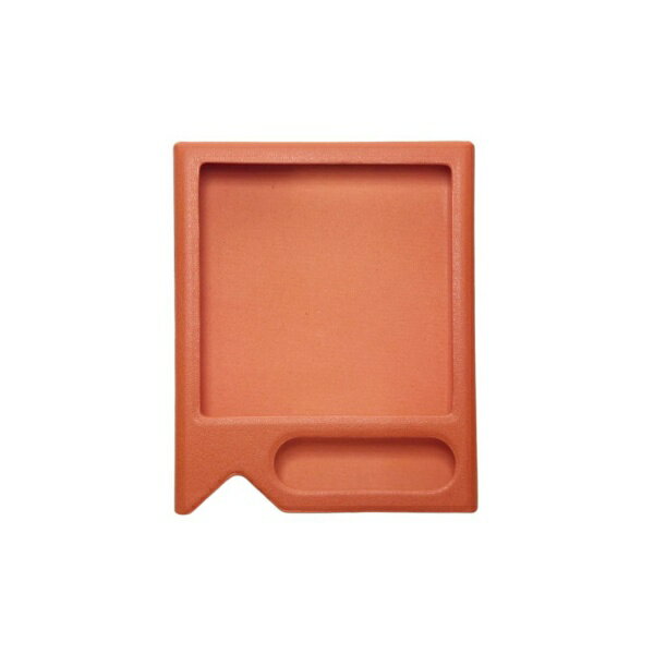 厳選されたレザー素材を使用し、耐摩耗性に優れたマグネット搭載レザーケースです。本体にぴったりフィットし、内蔵された強力なマグネットでMagSafe対応ケースやスタンドに貼り付けることが可能です。