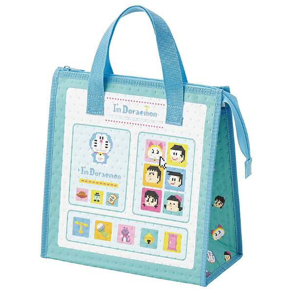 ボトルとお弁当箱が一緒に入れて持ち運べるトートバッグ。外気からのバリア性が高く、内側はアルミ蒸着フィルムなので保冷効果があります。ちょっとしたお出かけのサブバッグや普段使いとして小物を入れてもOK。●パッケージサイズ：(約)幅270×奥行280×高さ20mm ●サイズ：(約)横265×高さ275×マチ幅120mm ●重量：(約)85g ●材質：表地=不織布、ポリプロピレン、持ち手=パイピング、ポリプロピレン、裏地=アルミ蒸着フィルム