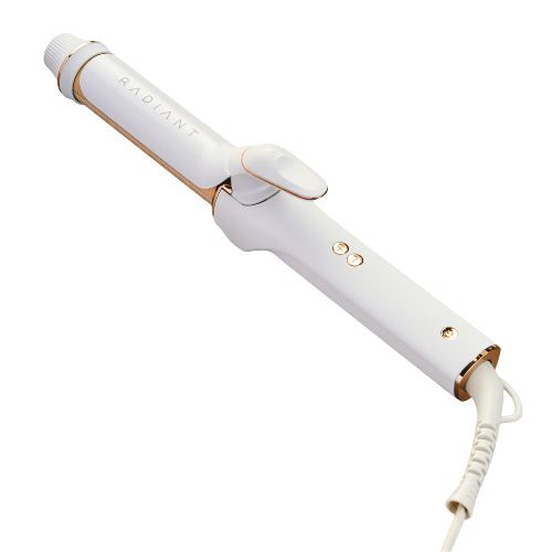 ダメージを軽減しながら、ツヤと立体感のある美しい髪へ。髪にやさしく滑りが良い「シルクバレル」が摩擦によるダメージを抑え、ストレスフリーな操作性を実現。スタイリング時の髪の水分蒸発を抑え、潤いをキープしながらツヤと立体感のある美髪へと導きます。髪の状態に合わせた、幅広い温度設定が可能。120℃〜200℃まで、5段階で温度調整が可能。海外でも使用可能、フリーボルト対応モデル。安心・安全の「オートパワーオフ機能」搭載。使い勝手がいい、2WAY仕様の「耐熱マット」付き。