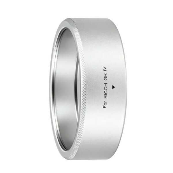 【製品特徴】■H&Y Adapter Tube for RICOH GR IV（アダプターチューブ リコー GR4 対応）は、RICOH GR IVシリーズにレンズフィルターを装着するためのフィルターアダプターです。■RICOH GR IV / GR IV HDF / GR IV Monochromeに対応し、カメラ本体に装着してフィルターやアクセサリーを拡張できます。■先端に49mmサイズのねじ込み式（スクリューイン）レンズフィルターを取り付けることができます。■H&Yマグネット式フィルターを装着する場合は、別売のEVO マグネット式アダプターリング 49mm レンズ側（ELA49）を介して装着できます。■別売のH&Yレンズフード RICOH GR IV対応を装着する際に、本製品を併用することで取り付けが可能になります。■アルミ合金を採用し、軽量性と耐久性を両立した設計です。■CNC削り出し加工により製造され、高精度でカメラ本体と一体感のある仕上がりです。■カメラの電源を入れてもレンズ先端がチューブ内に収まる設計で、レンズ鏡胴への衝撃を抑える保護効果が期待できます。【製品仕様】●製品タイプ：フィルターアダプター●対応機種：RICOH GR IV / GR IV HDF / GR IV Monochrome●フィルター径：49mm●装着フィルター：ねじ込み式（スクリューイン）フィルター対応●素材：アルミ合金●製造方式：CNC削り出し加工●カラー：ブラック / シルバー / ゴールデンオリーブ【付属品】●H&Y リコー GR IV対応フィルターアダプター本体です。【補足】▲本製品は、49mm径レンズフィルターをRICOH GR IVシリーズに装着するための拡張アクセサリーです。▲別売のEVO マグネット式アダプターリング 49mm レンズ側（ELA49）を装着することで、H&Yマグネット式フィルターシステムにも対応できます。▲カメラアクセサリーとの組み合わせにより、撮影スタイルに応じた拡張が可能です。【注意事項】◆本製品は、RICOH GR IVシリーズ専用設計です。◆RICOH GRシリーズの他モデルには使用できません。◆H&Yマグネット式フィルターを装着する場合は、別売のEVO マグネット式アダプターリング 49mm レンズ側（ELA49）が必要です。