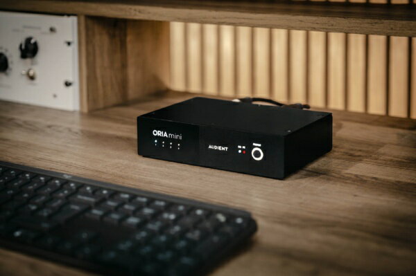 AUDIENT｜オーディエント ORIA Mini + SoundID Reference　アドオンバンドル OM-SIR-ADO 2