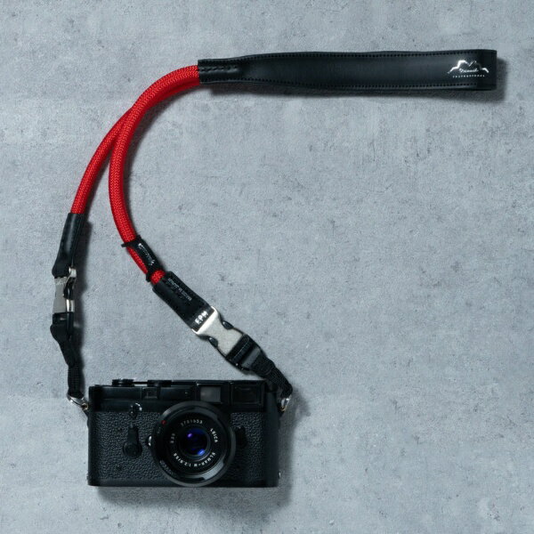 SMOKEYSUNDAY｜スモーキーサンデイ YOSEMITE CAMERA STRAP PRO PLUS 126cm CRIMSON RED YCSPP-6004-1