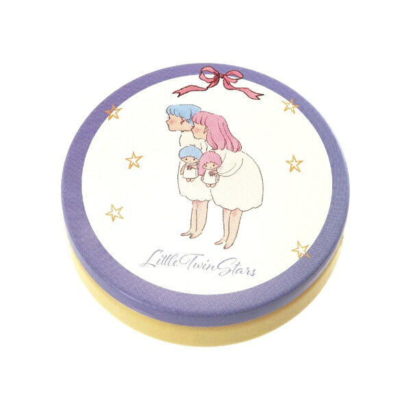 大人気の缶入りメモに、サンリオキャラクターズ×くらはしれいのコラボレーション柄が登場しました。缶のデザインとリンクした愛らしい絵柄を楽しめる、丸型メモが40枚入っています。缶はアクセサリーや小物の収納にも使え、使い終わった後も活躍します。