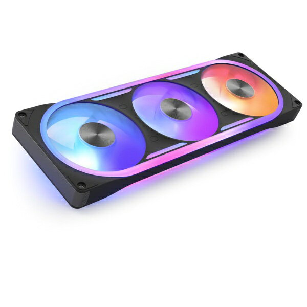 鮮やかなマルチゾーンRGBライティングと優れた静音・冷却性能を兼ね備えたハイエンドPCファンです。ファンハブやトラック部に独立したARGB LEDを搭載し、ビルド全体を魅惑的な光で演出。連結型のシングルフレームモデルはネジ4本と1本のケーブルで手軽に装着でき、配線処理を劇的にシンプル化。冷却力、美しさ、組みやすさを極めたNZXTの自信作です。■ライティングが躍るマルチゾーンRGBアドレサブルLED96個ものLEDを贅沢に搭載。ファンハブや外周のトラック、インナーバーへ独立したゾーン配置を行うことで、流れるような美しくダイナミックなグラデーション演出を実現します。「NZXT CAM」ソフトウェアとの連携で自由自在なイルミネーション構築が可能です。■配線を極限まで削ぎ落とす「シングルフレーム設計」3基のファンが1つの頑丈なフレームに統合された「シングルフレーム構造」を採用。設置はわずか4本のネジ留めと、8ピンアダプターケーブル1本を接続するだけで完了します。従来の複数ファン接続で煩わしかった複雑なケーブル取り回しを解消し、ケース内部を究極までスッキリ魅せることができます。■風切り音を抑えた高静圧＆超静音ブレードデザインラジエーターや密度の高いメッシュパネルを効率よく通気できるよう、最適化された枚数のブレードとタイトなフレーム構造を導入。エア漏れを防いで高い静圧とスムーズな気流を生み出しつつ、最大回転時でも優れた静音動作を約束します。■マザーボード直結（5V ARGB）とNZXT独自制御の双方に対応専用の8ピンアダプターや各種変換ケーブルが付属し、マザーボード上の標準的な「5V ARGB」ヘッダーに直接接続してライティングとPWMファン制御を行えます。また、別売のNZXT Control Hubや対応マザーボードを使用すれば、NZXT CAMを介した高度で詳細なカスタマイズ環境を構築可能です。■安心の流体動圧軸受（FDB）と6万時間の長寿命＆5年保証軸受けにはスムーズで摩耗に強い「流体動圧軸受（FDB）」を採用。60,000時間以上（約6年以上）の動作寿命を誇り、高い信頼性と長期的な安定性を確保しています。メーカーによる長期5年保証も付帯しているため、ハイエンド環境でも長く安心して使用できます。
