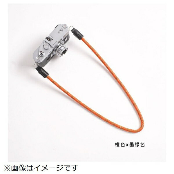 高級感溢れる牛革製なのに、とってもカラフルで個性的。■高品質な牛革を使用ストラップの素材に高品質な牛革を使用していますので、非常に肌触りが良いです。■個性を出しやすいカラフルなデザイン複数のカラーの中からお好きなカラーをお選びいただけるので、ファッションやロケーションに合わせたコーディネートも可能です。